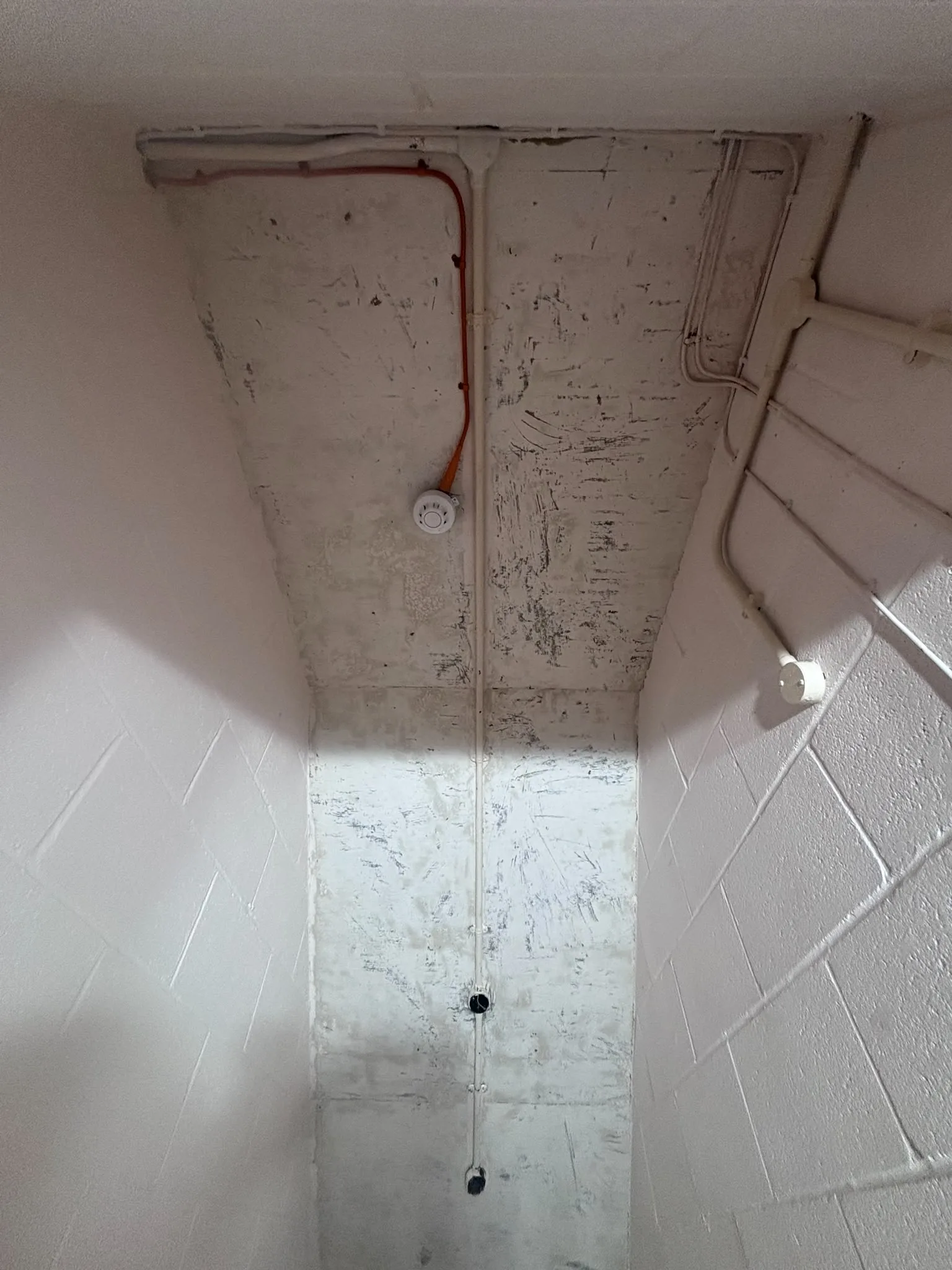 Licensed asbestos gasket removal in a Herne Hill commercial property